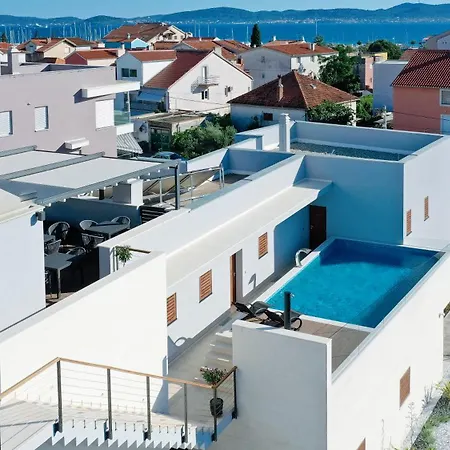 Lena Luxury * Zadar