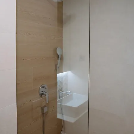 Lena Luxury * Zadar