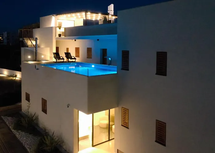 Апартаменты Lena Luxury