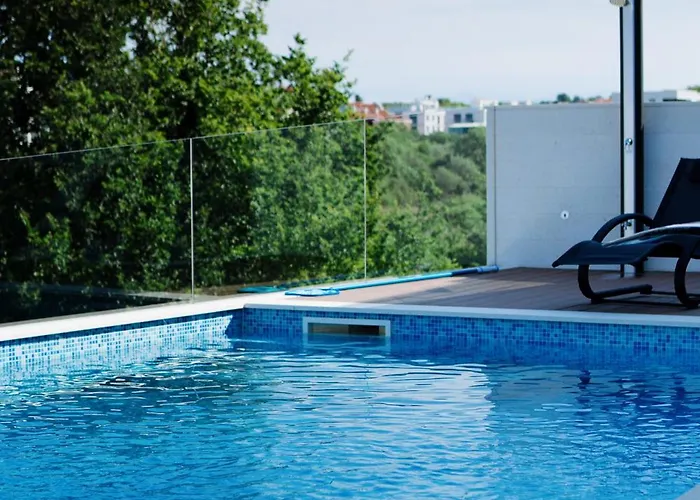 Lena Luxury Апартаменты *